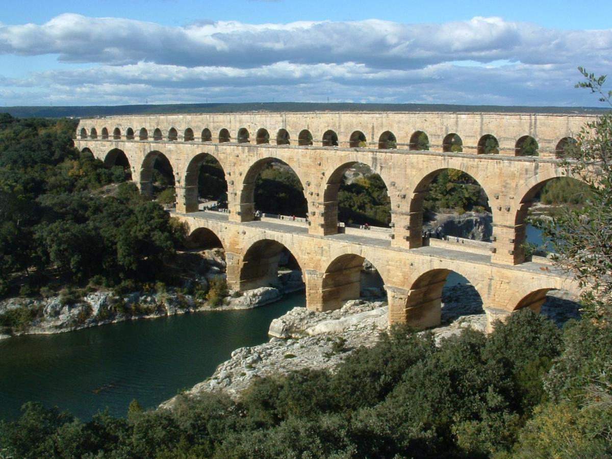 Le Cherche Midi, Entre Nimes, Le Pont Du Gard, Uzes, Arles Marguerittes Exterior foto