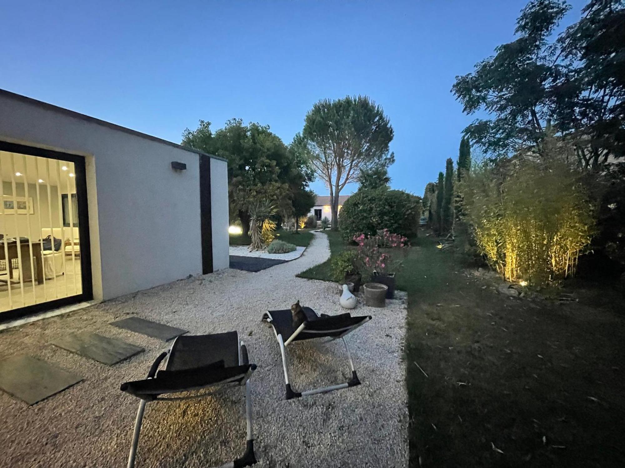 Le Cherche Midi, Entre Nimes, Le Pont Du Gard, Uzes, Arles Marguerittes Exterior foto